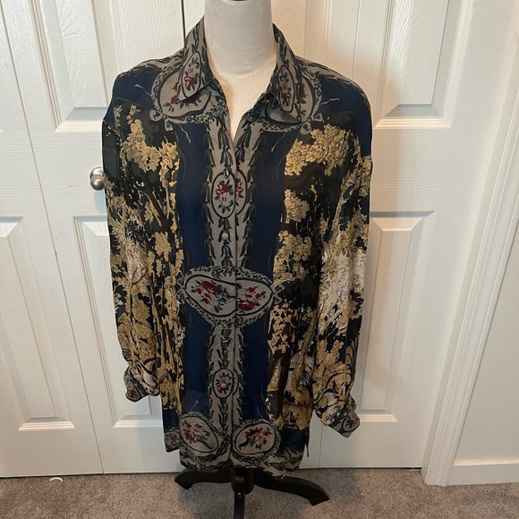 Holt Renfrew Tops - Holt Renfrew Silky Navy & Gold Printed Button-Down Shirt Size 10 Dry Cleaned